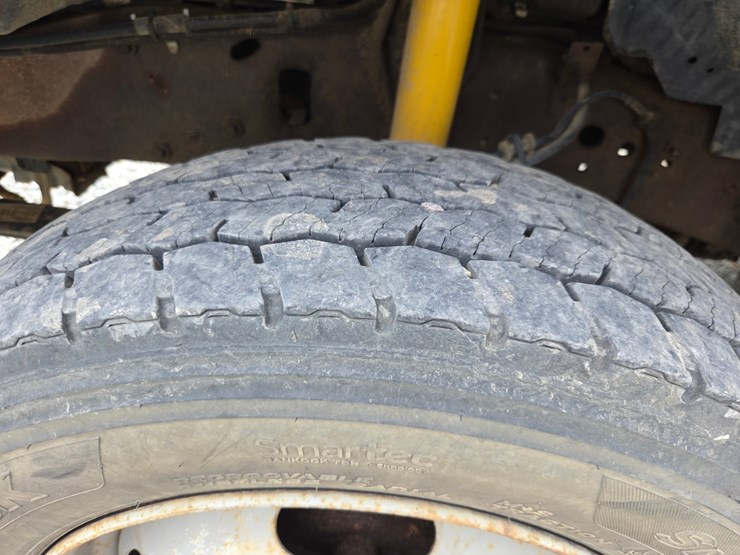 2001-ford-f550-image-62