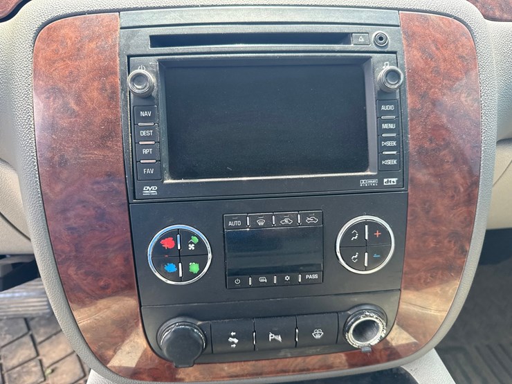 2008-chevrolet-3500hd-image-39