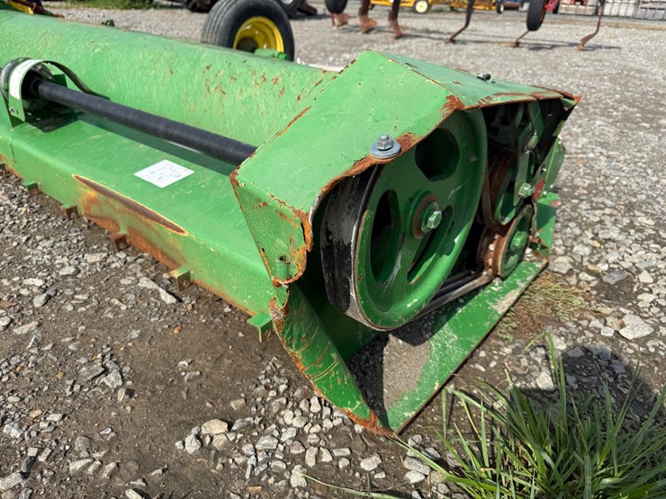 john-deere-520-image-21