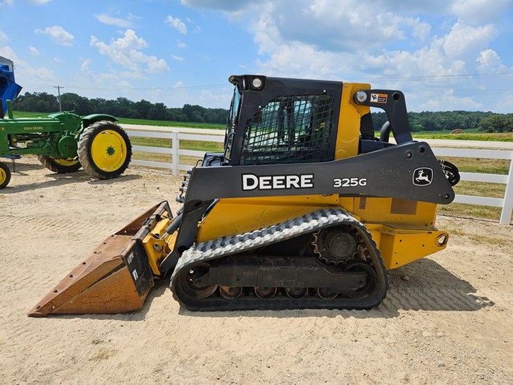 deere-325g-image-2
