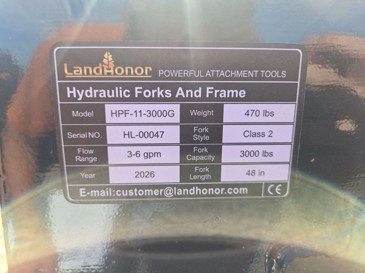 skid-steer-quick-attach-hydraulic-pallet-forks-image-7