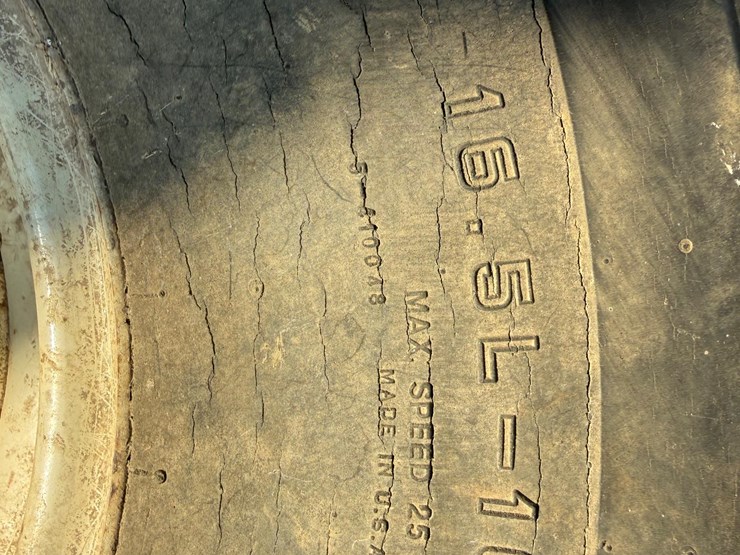 16.5l-16.1-tires-&-rims-image-20