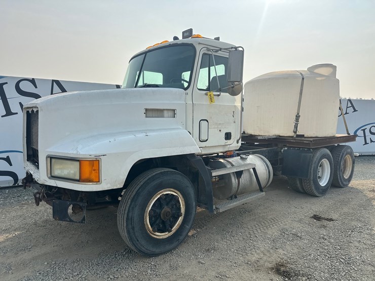 1992-mack-ch613-image-1