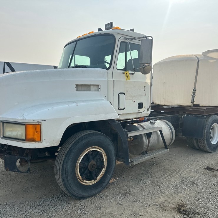 1992 MACK CH613
