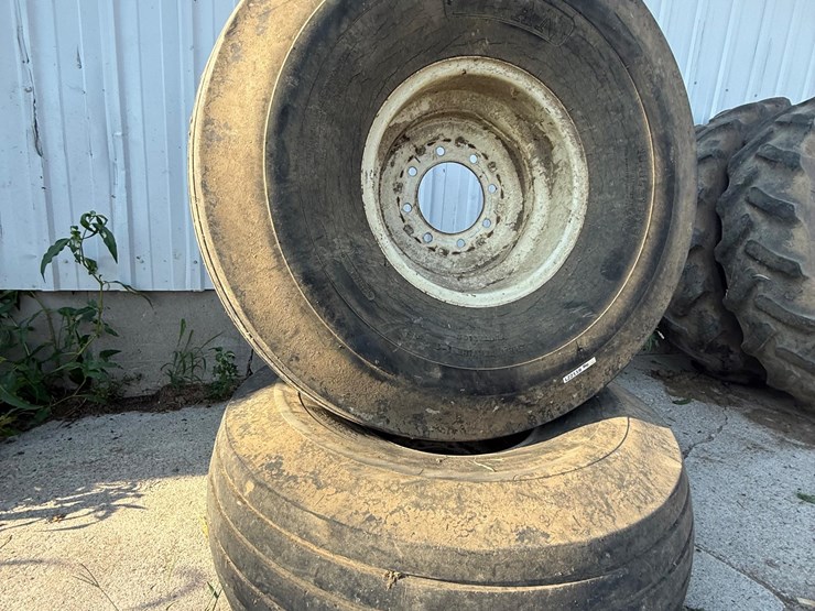 16.5l-16.1-tires-&-rims-image-3