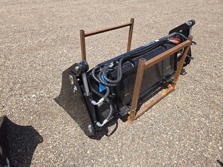 2026-giyi-skid-steer-quick-attach-(72")-4-in-1-bucket-image-4