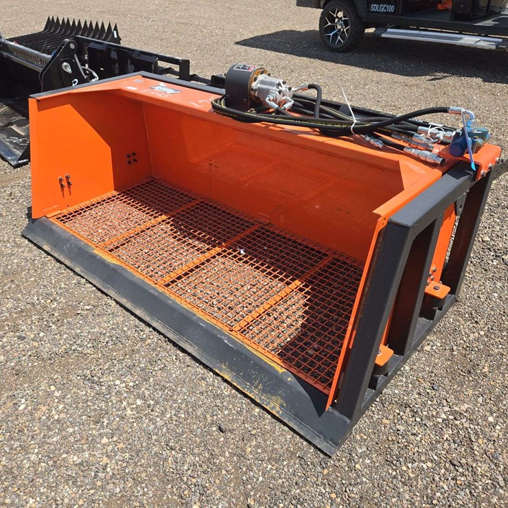 Skid Steer Quick Attach (6') Hydraulic Vibrating Shifter Bucket