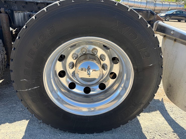 2018-kenworth-t680-image-73