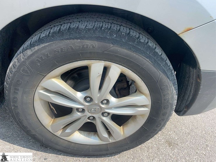 2010-hyundai-tucson-image-22