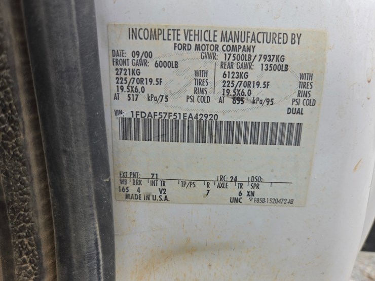 2001-ford-f550-image-69