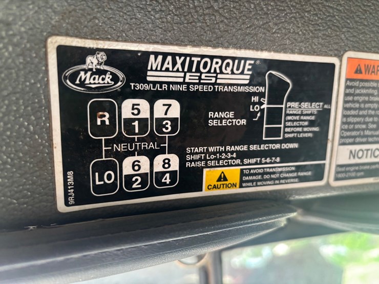mack-rd688s-image-52