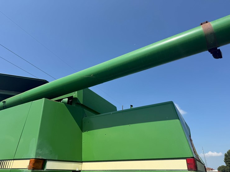1990-john-deere-9600-image-23