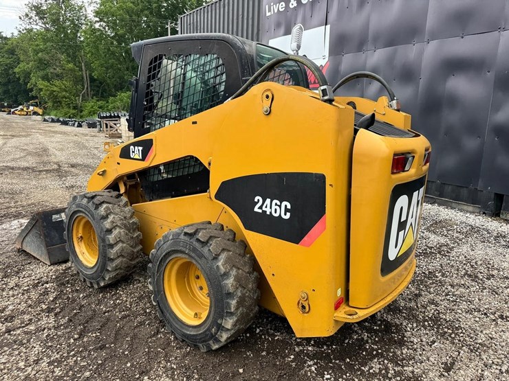 2008-caterpillar-246c-image-4