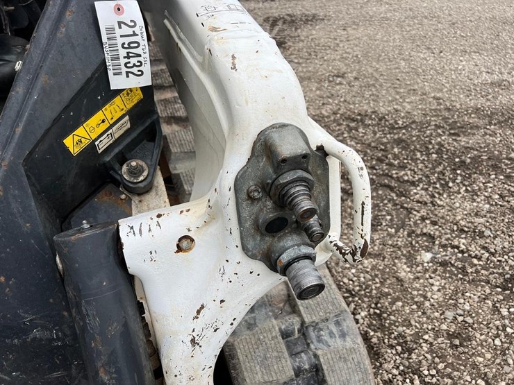 2021-bobcat-t62-image-12