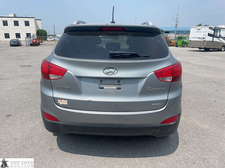 2010-hyundai-tucson-image-6
