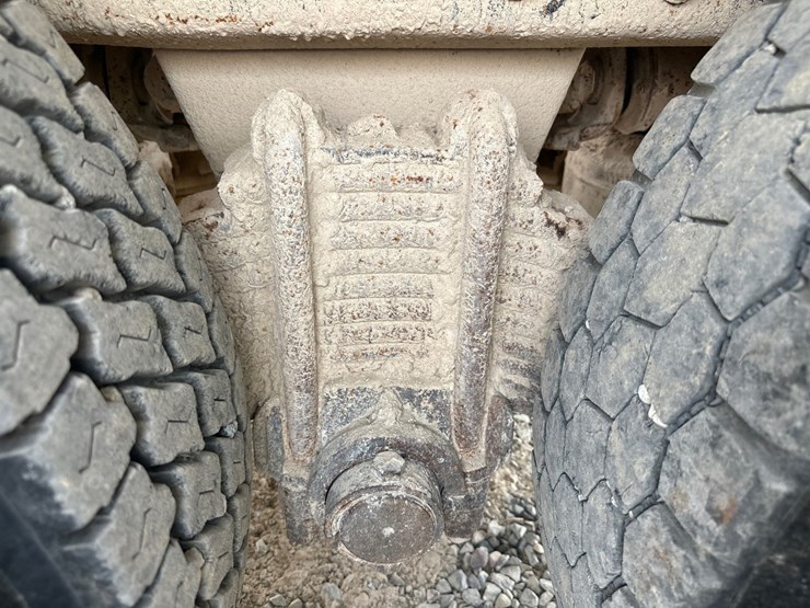 1997-mack-dm688s-image-53