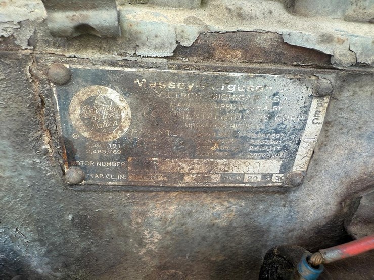 massey-ferguson-165-image-19