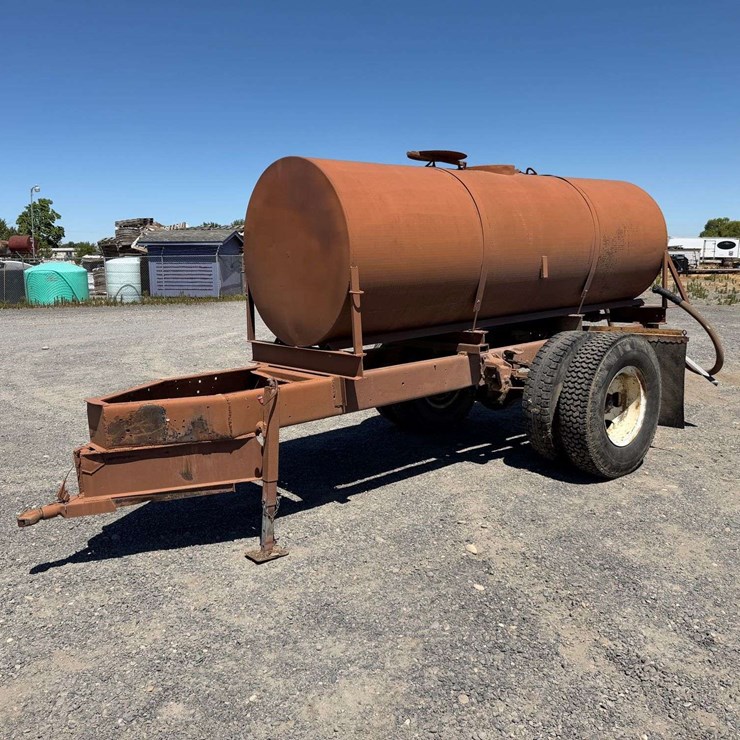 CUSTOM TRAILER