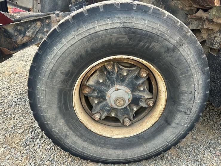1997-mack-dm688s-image-60