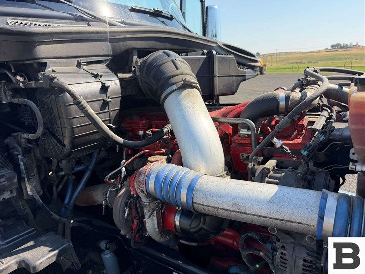 2016-kenworth-t680-image-56