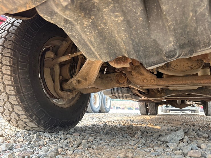 2019-chevrolet-silverado-3500hd-image-30