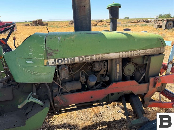john-deere-2240-image-20