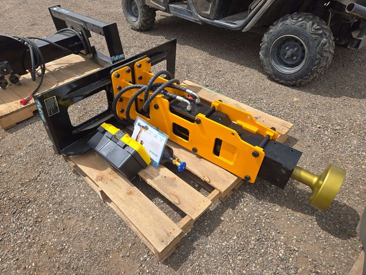 future-ft-d680-skid-steer-post-driver-image-4