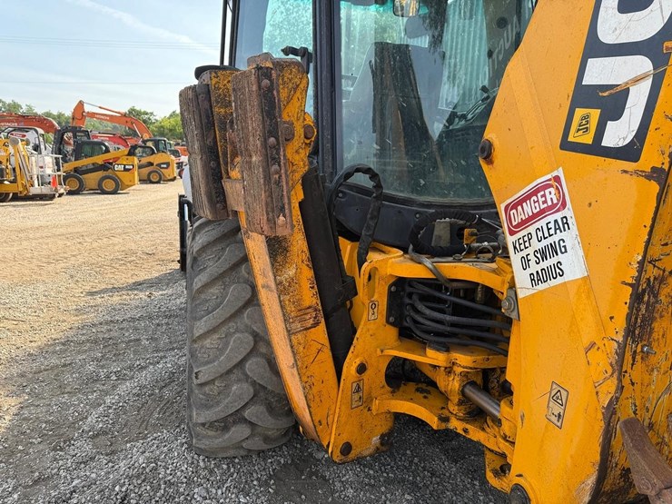 jcb-3cx14-image-18