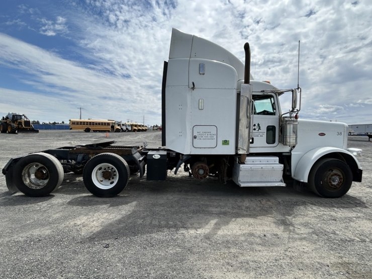 2016-peterbilt-389-image-6