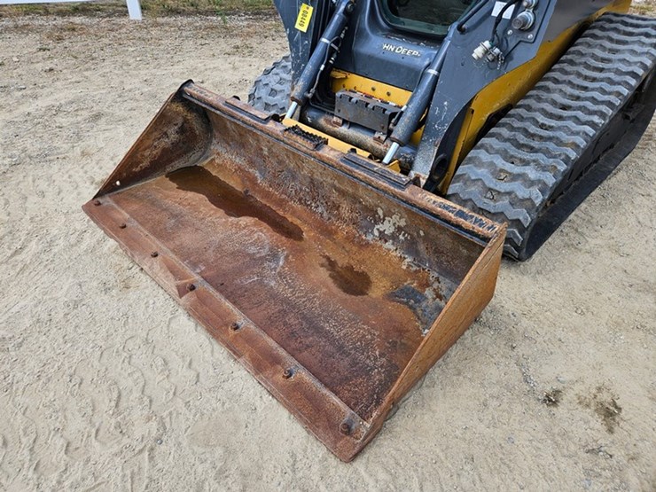 deere-325g-image-9