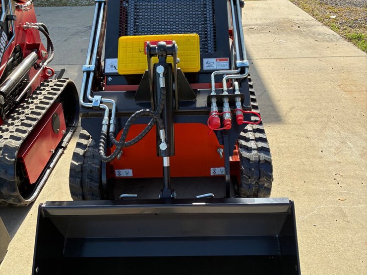 #9948-•-skid-steer-loader-image-2