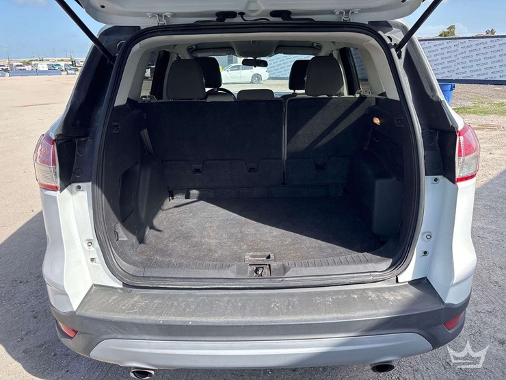 2013-ford-escape-image-25