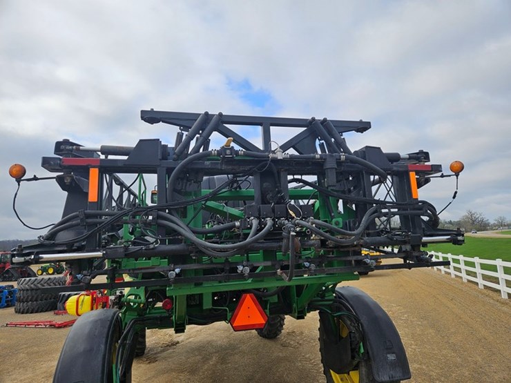 john-deere-4700-image-25
