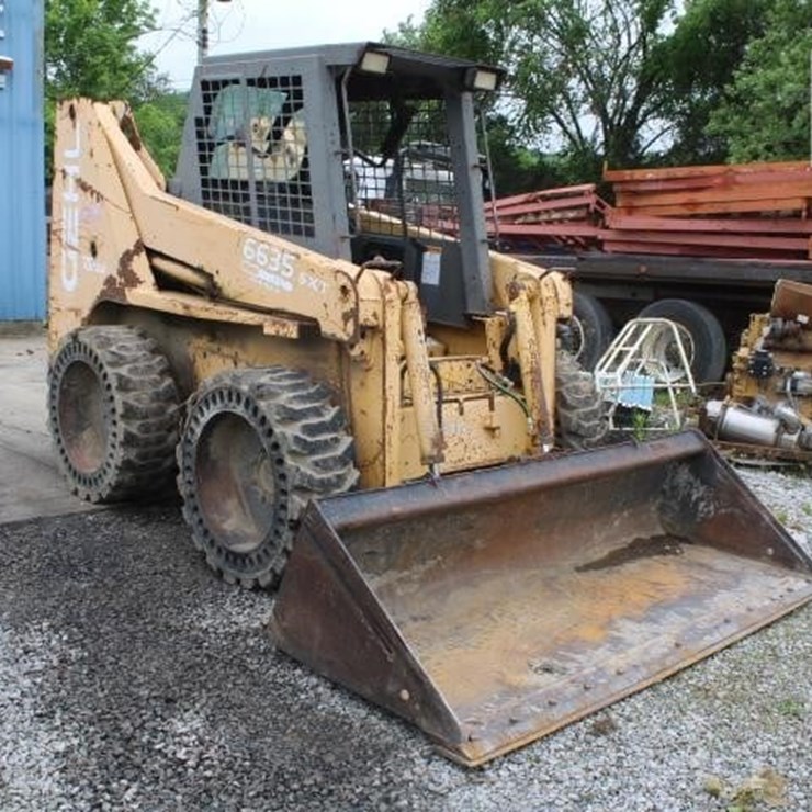 GEHL 6635SXT