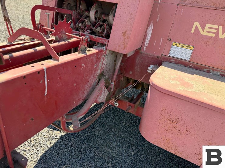 1975-massey-ferguson-235-image-19