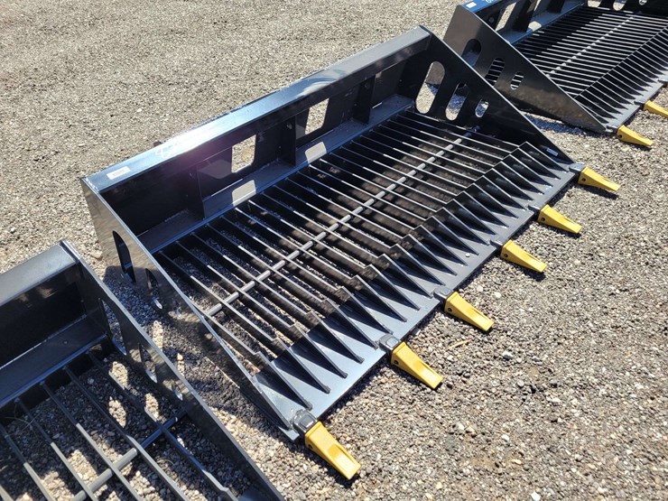wolverine-rsb66-sliding-loader-rock-screening-shovel-image-3