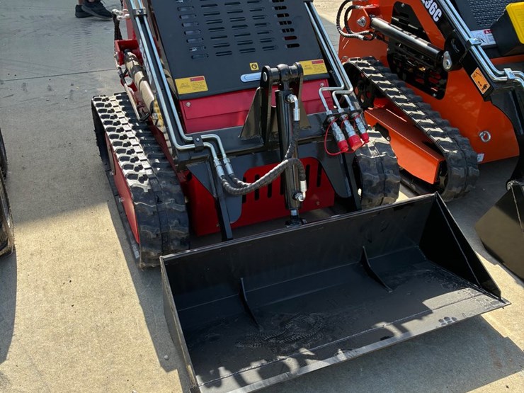 #20241-•-sl-380-mini-skid-steer-loader-image-2