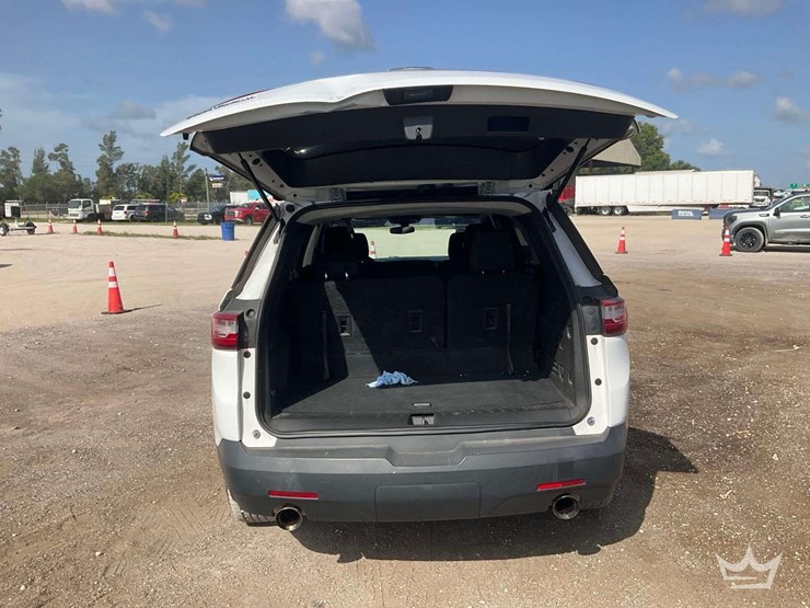 2018-chevrolet-traverse-image-34