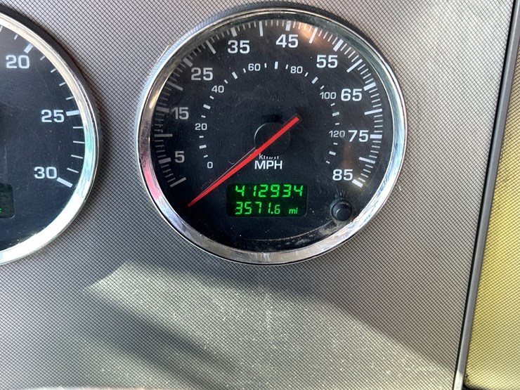 2018-kenworth-t270-image-102