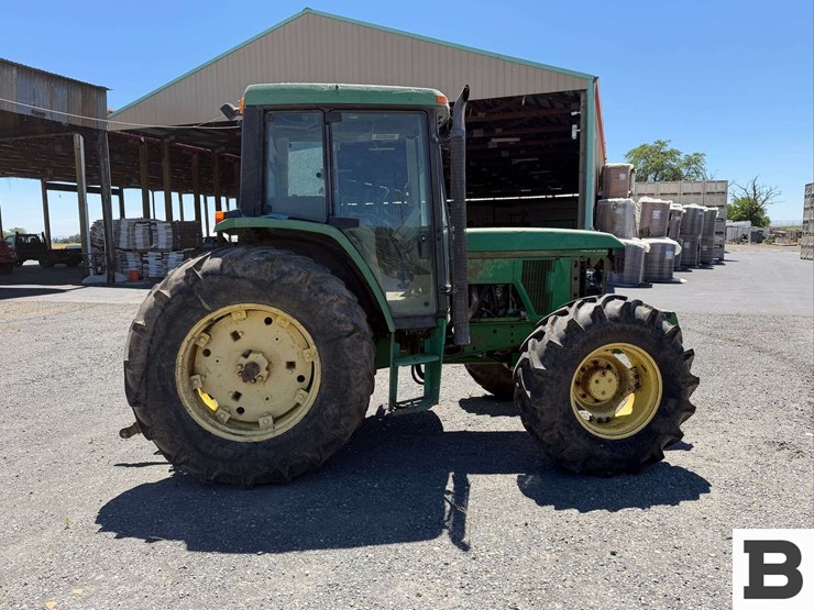 john-deere-6210-image-6