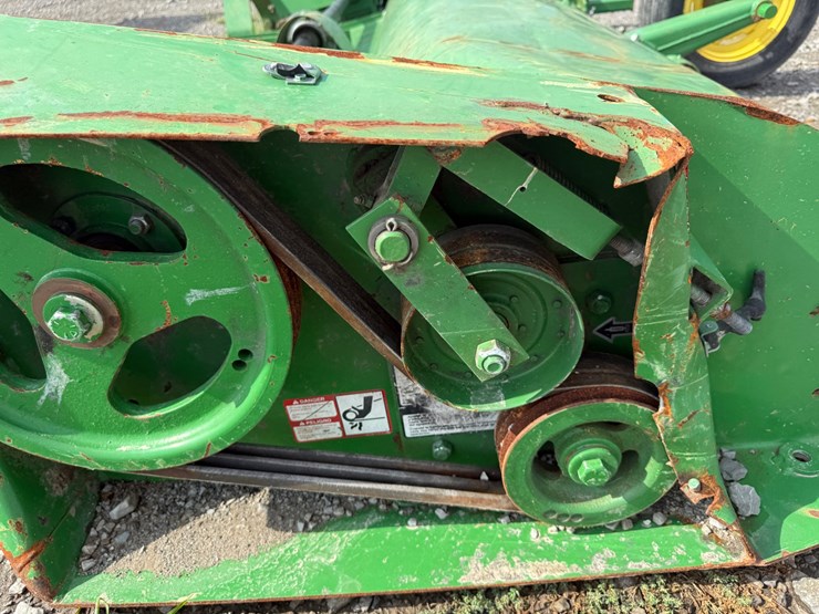john-deere-520-image-24