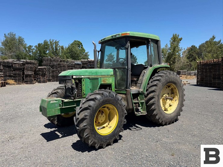 john-deere-6210-image-1