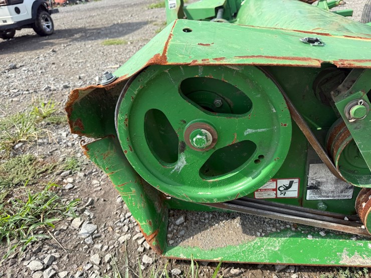 john-deere-520-image-25