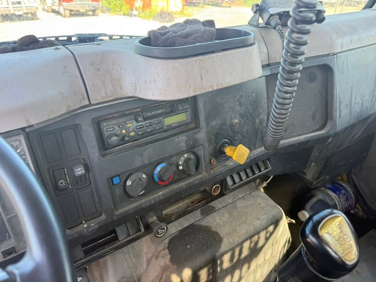1998-international-4900-image-26