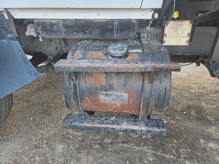 1991-ford-l8000-image-21