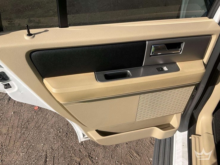 2016-ford-expedition-image-23