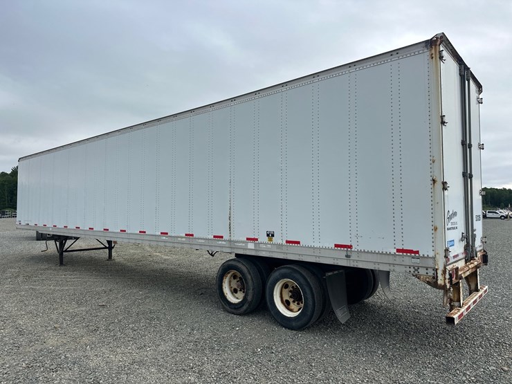 2014-stoughton-van-image-3