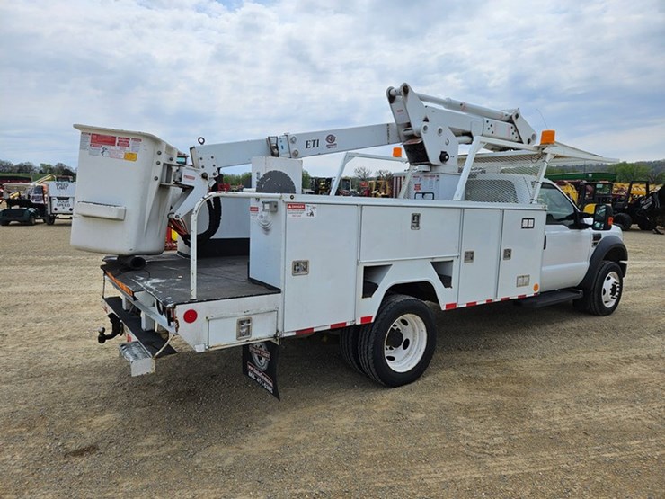 2008-ford-f550-image-5