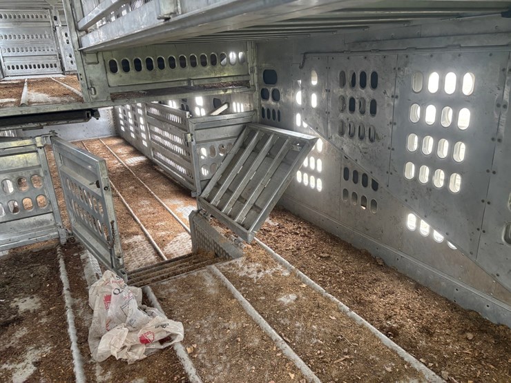 #2150-•-2017-barrett-53'-cattle-semi-trailer-image-30