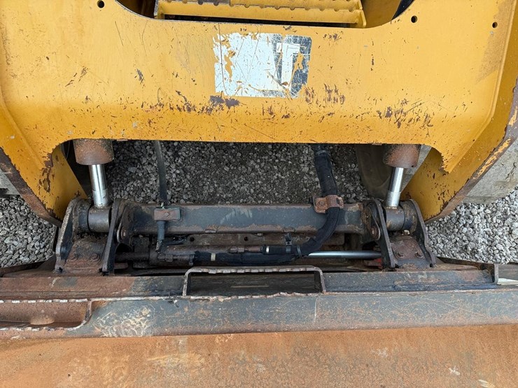 2017-caterpillar-289d-image-10